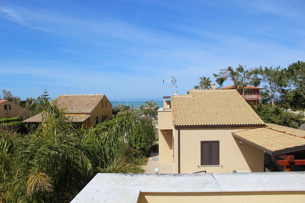 Casa Vacanze Roccella Beach Campofelice Di Roccella Exteriör bild